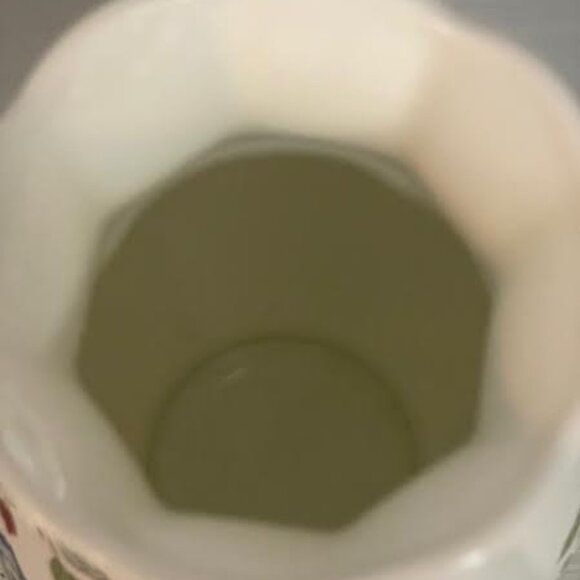 A Beautiful Vintage Royal Tara  Bone China Vase Wedding White Floral Ireland - Picture 8 of 10